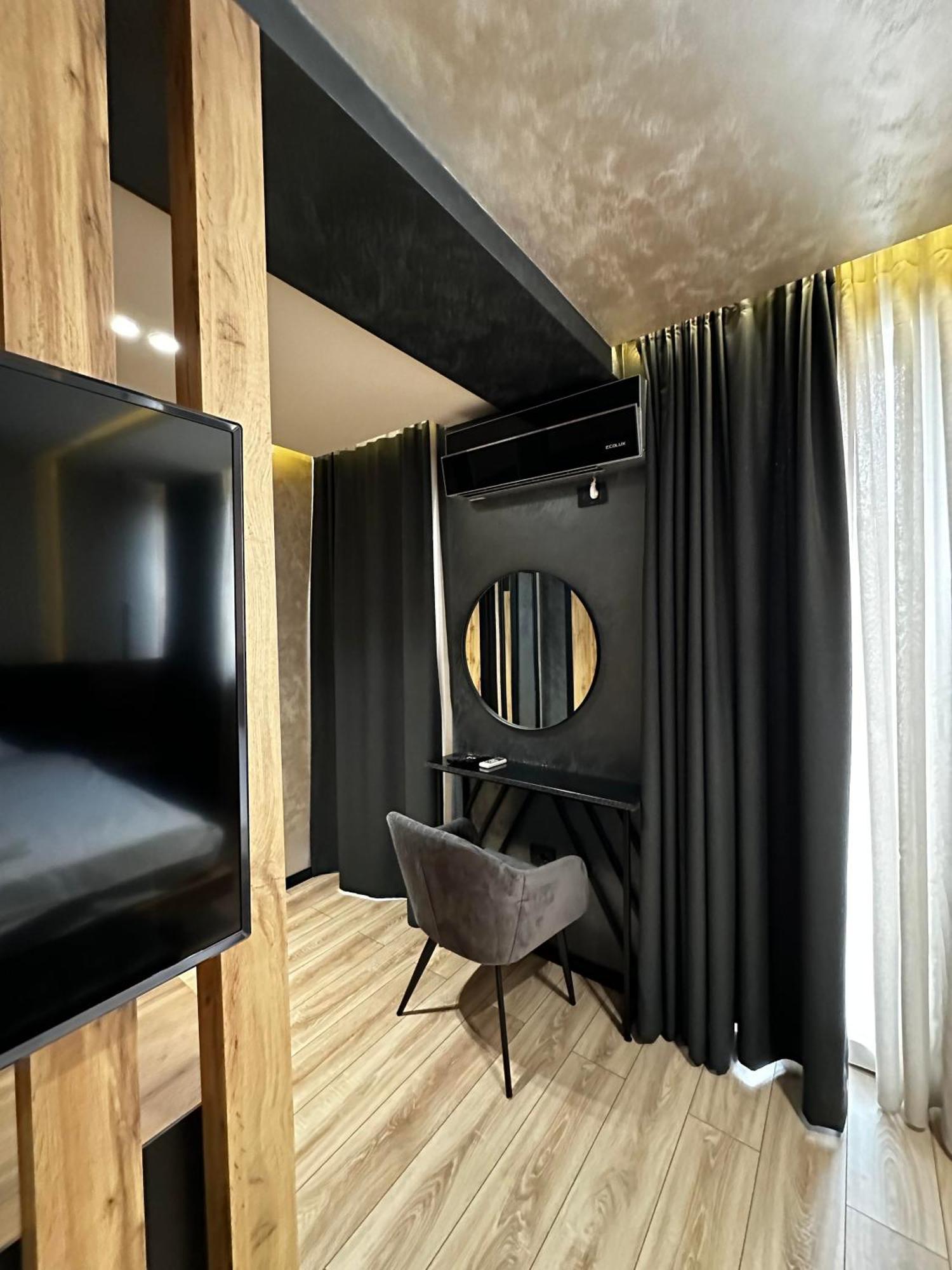 Zet Apartments - Bedroom & Bathroom Приштина Экстерьер фото